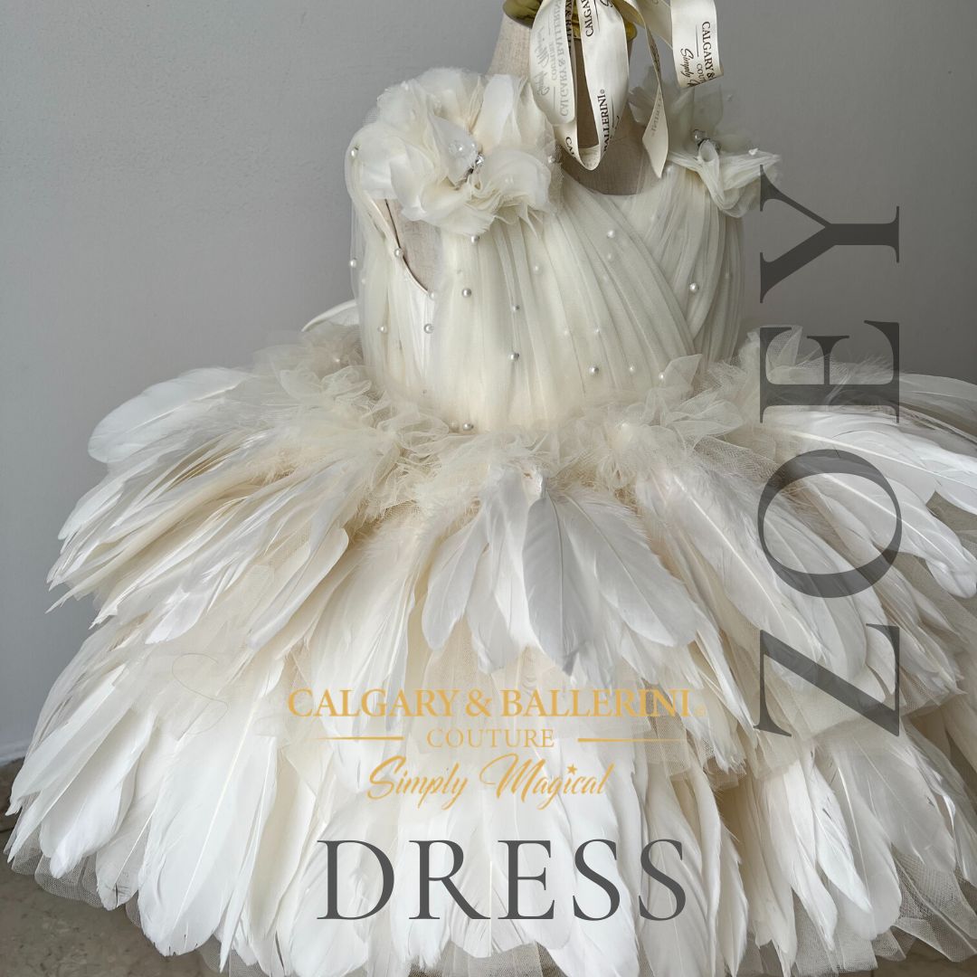 Shop Vogue-Worthy Cinematic Hollywood Glamour Alabaster Feather Dress 12