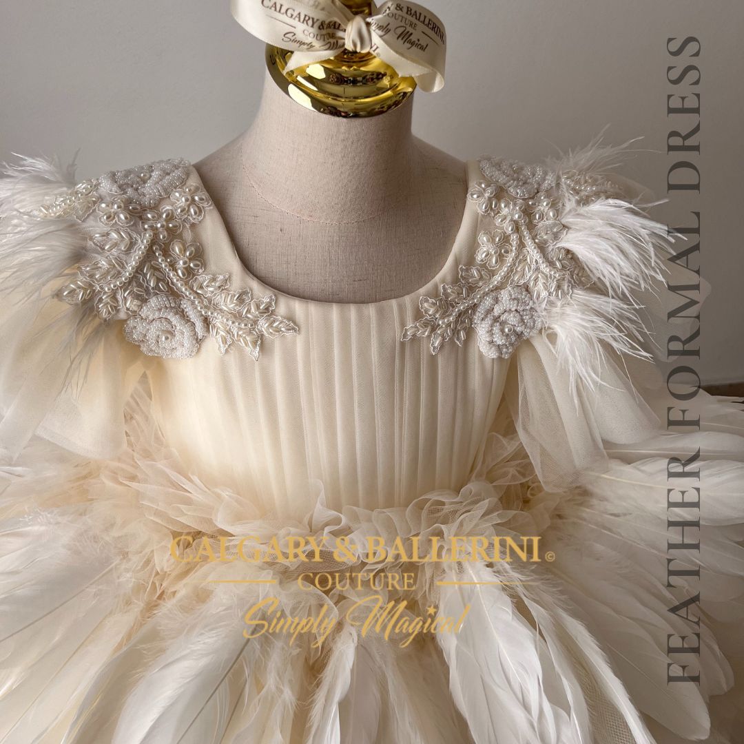 Ivory dress with veil for girls