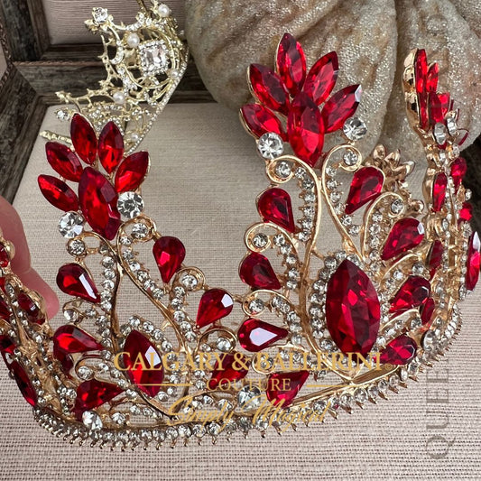 Queen Royal Hearts Crown Alice's Adventures in Wonderland